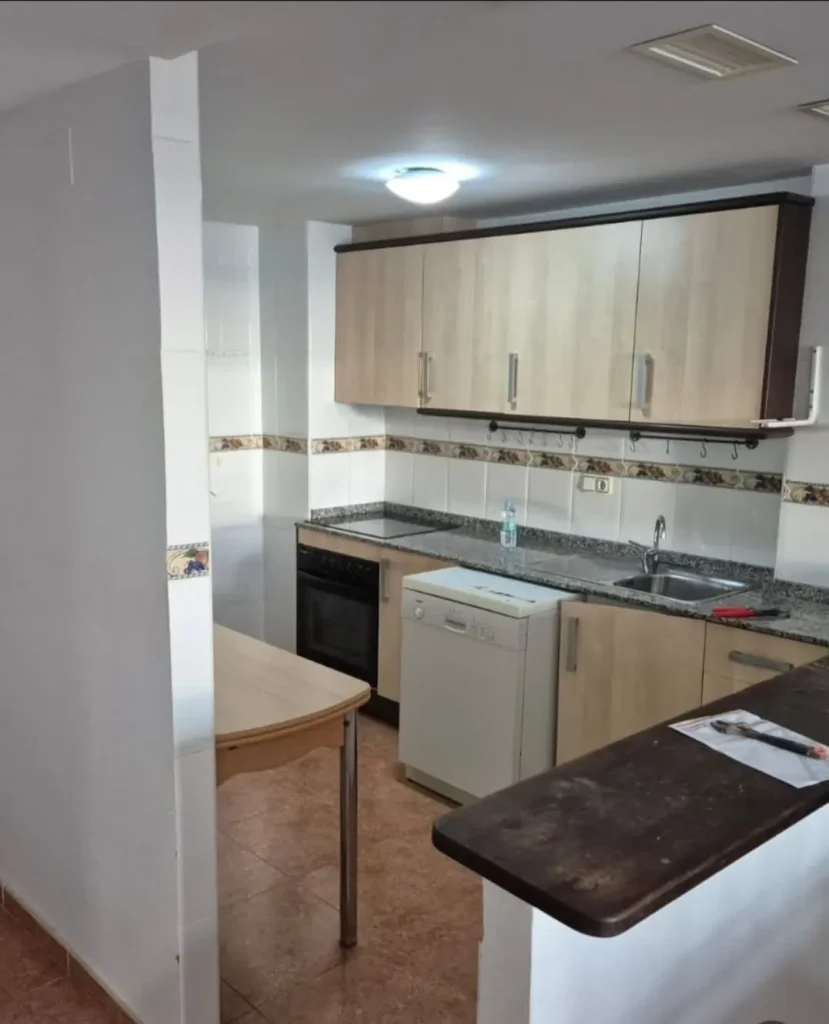 Reforma de cocina y suelo de la vivienda (antes)